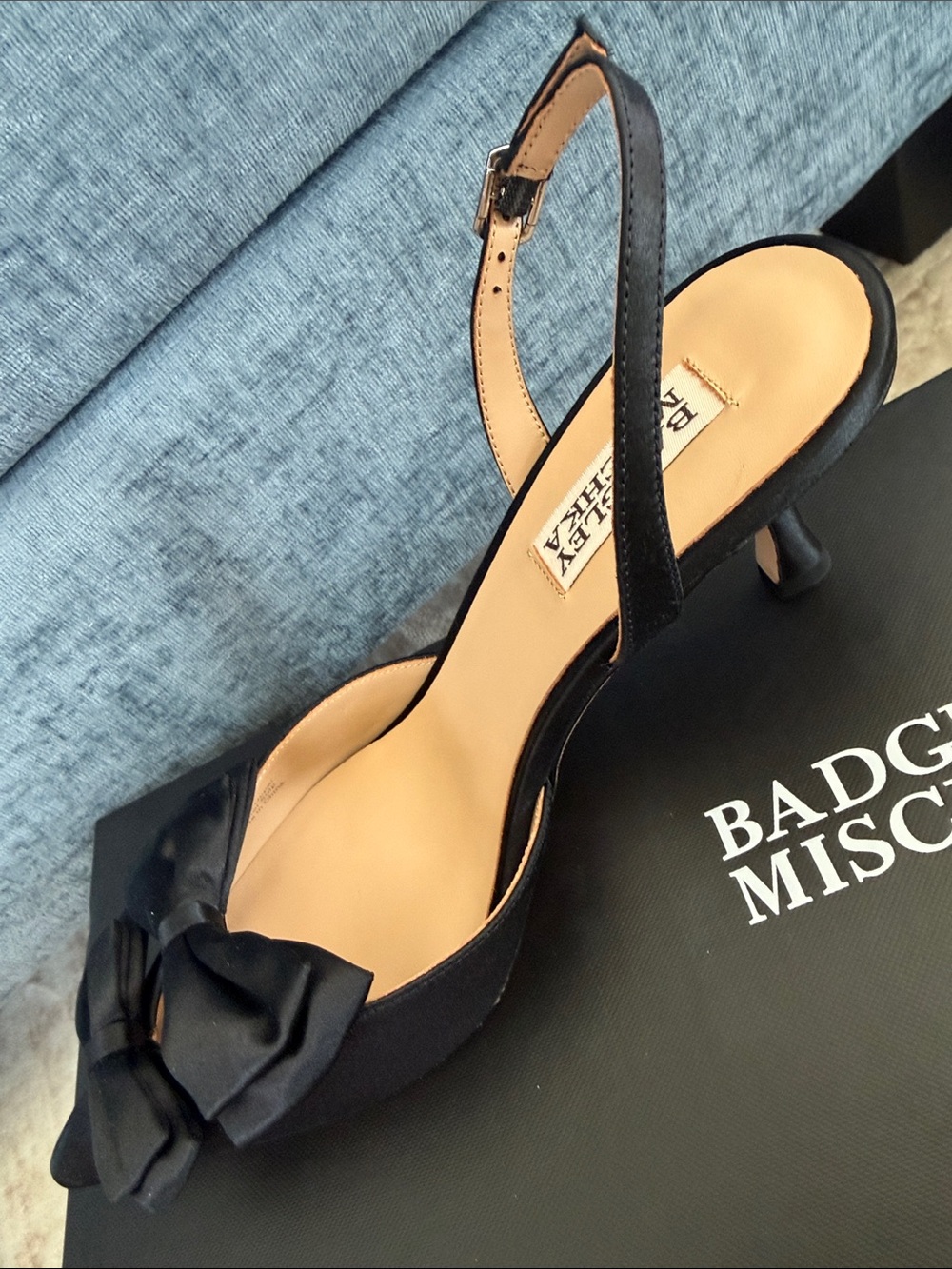Badgley Mischka Giovanna Black Satin Bow Slingback Pumps - Picture 2 of 6